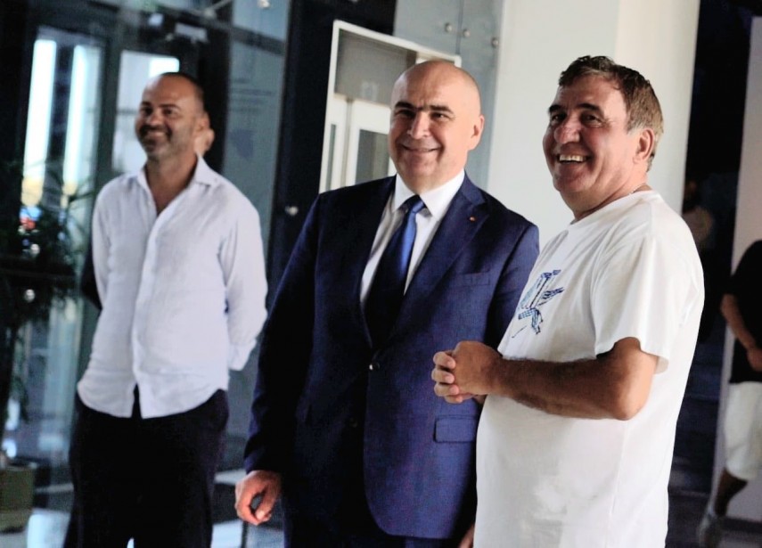 foto ilie bolojan in vizita la academia hagi acesta inseamna respect pentru romania 689f614fd3823