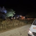 foto incendiu misterios la lipnita o casa a ars complet desi era fara curent electric proprietarii sunt plecati in germania reactia primarului 68b328dd9b302