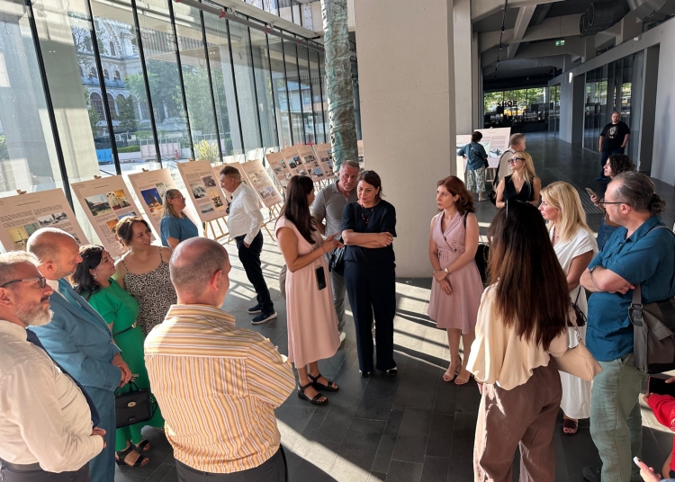 galerie foto activitate cultural stiintifica a muzeului de istorie nationala si arheologie constanta la institutul cultural roman din istanbul 68ad5df7ade19