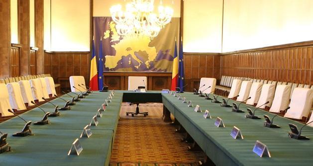 guvernul isi va asuma raspunderea pe cinci proiecte de reforma luni in parlament 68b2ae98a1514
