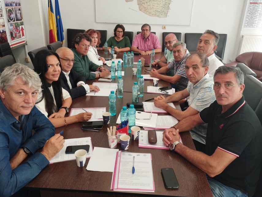 intalniri ale parlamentarului mirela matichescu cu rezervisti militari si sindicate din sanatate si educatie 68aea76a73fac