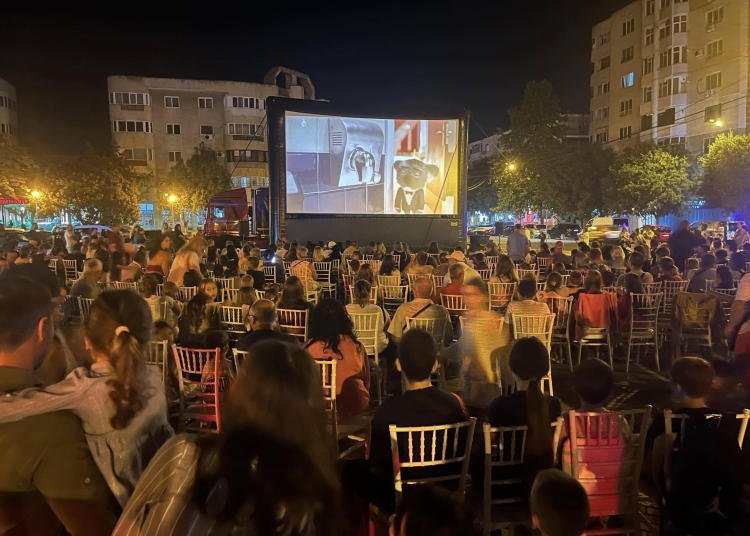 magia filmului s a mutat in piateta parcului central din navodari 68b33e9c0ba58