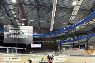 matei paris de la csm constanta reprezinta romania la campionatul mondial de velodrom pentru juniori foto 68a5d217e6b16