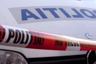 panica in otopeni un individ s a baricadat in casa dupa ce si a ucis fiul vitreg de 3 ani barbatul ameninta politistii ca va face o noua crima 68b170e9e3173
