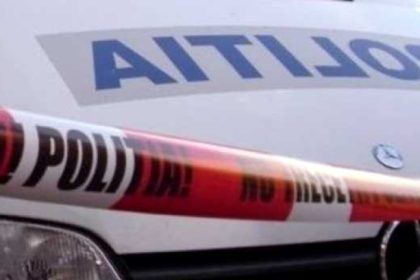 panica in otopeni un individ s a baricadat in casa dupa ce si a ucis fiul vitreg de 3 ani barbatul ameninta politistii ca va face o noua crima 68b170e9e3173