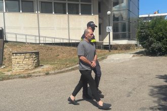 prelungirea arestului pentru executorul vasile deacu co judecata maine in dosarul fabrica de mosteniri 68af4847ccd8d