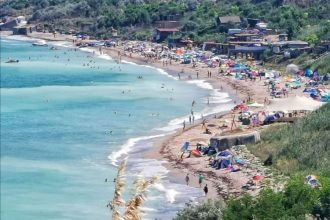 procesul dintre abadl si comuna tuzla pentru cei 600 de metri de faleza este pe ultima suta de metri dosarul a ajuns la inalta curte 68af808b1fed0