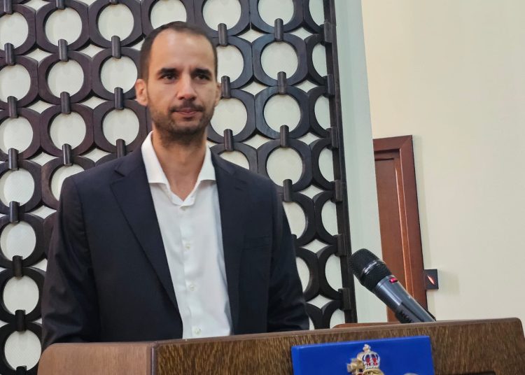 proiectul prin care se dorea micsorarea indemnizatiile directorilor societatilor din subordinea consiliului local constanta nu a trecut de votul consilierilor 68b0e97aebffb