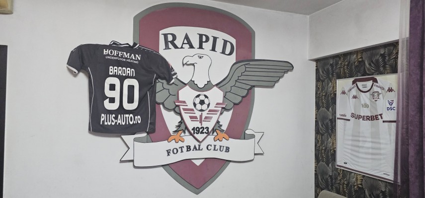 tricoul fotbalistului antoine baroan a ajuns la tuzla in casa in care rapidul e mereu pe primul loc ai facut o familie fericita galerie foto 689f40a2bf36f