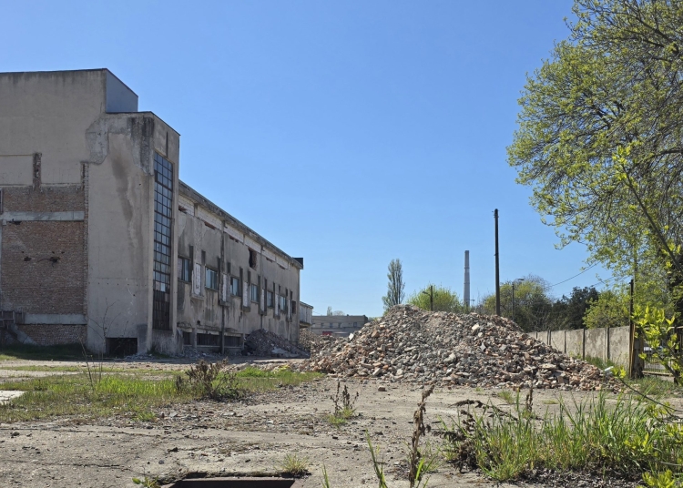 abatorul din constanta ramane o amintire carmeco avanseaza cu proiectul sammarina 68c9e8068bc62