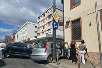 accident rutier intre doua masini in centrul orasului constanta trei victime intre care un minor 68ce988bb8a19