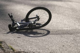 accident rutier intre un autoturism si o bicicleta in localitatea lumina 68b6f067428e0