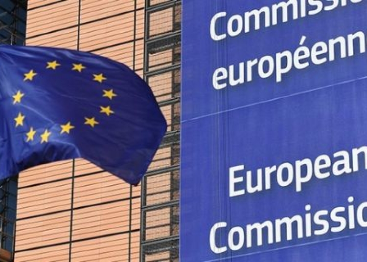 comisia europeana adopta al 19 lea pachet de sanctiuni impotriva rusiei vizand hidrocarburile si entitatile din tari terte 68cd5d4f16364