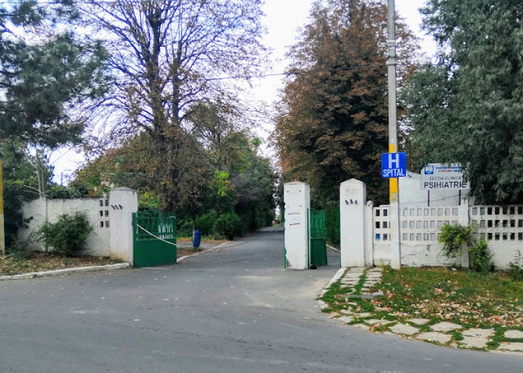 constanta un tanar care arunca de la geam cu obiecte contondente luat de acasa de autoritati m au luat cu japca mi au pus catusele sunt doua palazu si se fac chestii 68b78802c8074