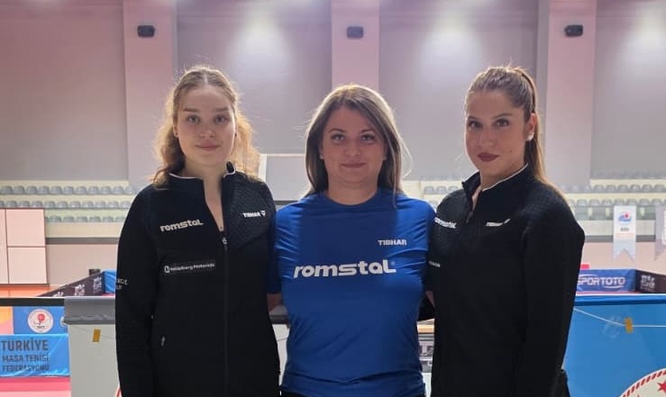 elena zaharia si bianca mei rosu in sferturi la campionatul balcanic 68b945c576495