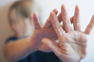 femeie din cobadin agresata de doua ori inculpatii au scapat pentru ca a intervenit prescriptia 68d06dfa4343a