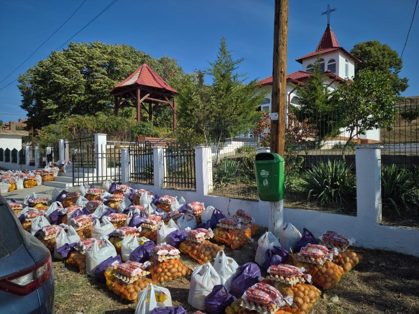 foto asociatia suflete deschise din constanta anunta vestea nasterii maicii domnului 68bd722707723