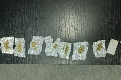 foto barbat prins de jandarmi dormind in masina dupa ce s a drogat in cernavoda 68cfad43e22cb