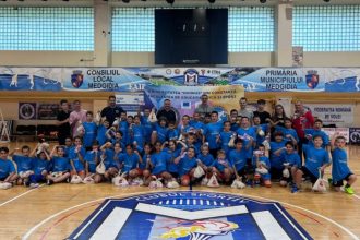 foto mini festival de handbal pentru copii organizat de universitatea ovidius din constanta in cadrul proiectului handball international education project 68da7440ed0e3