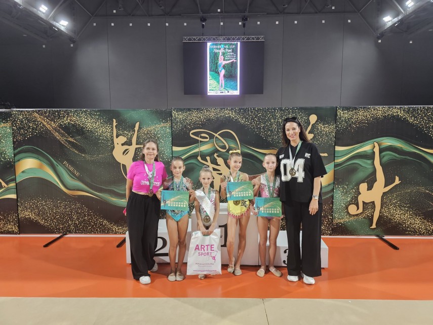 foto performanta exceptionala pentru gimnastele cs victoria cumpana la international cup alexandra pavel editia a iii a 68c6eac38d086