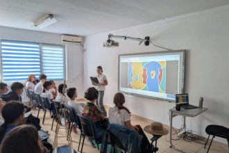 foto video ziua limbilor moderne europene sarbatorita prin arta si poezie la navodari 68d7835b628f1