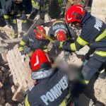 fotovideo update un barbat a murit interventie de urgenta la campina pentru salvarea a doua persoane prinse sub un perete 68cbd39009a05