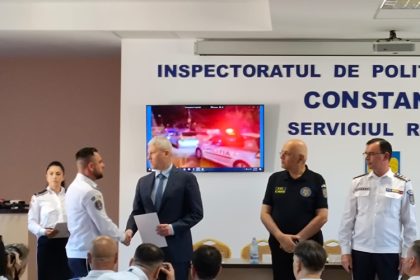 galerie foto mai multe cadre mai premiate in prezenta ministrului predoiu printre ele politistul caruia i s a predat criminalul din cernavoda 68bae9fcd81c6