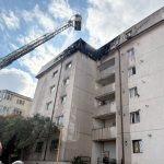 galerie fotovideo incendiu la mansarda unui bloc din constanta un barbat a fost gasit inconstient in apartament 68c73220cdb1c