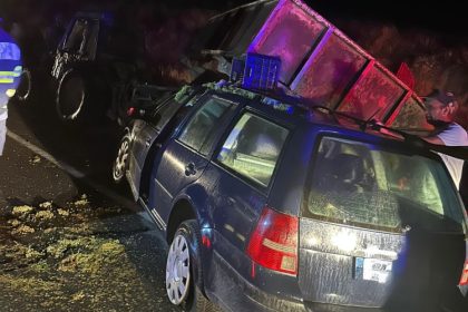 grav accident in zona comunei ostrov intre o masina si un tractor o victima a murit 68c33da26240a