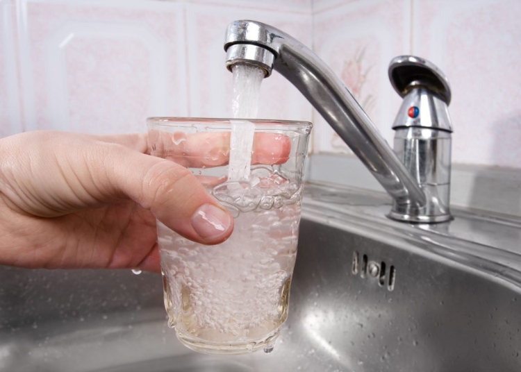 locuitorii localitatii corbu trebuie sa si faca rezerve de apa pentru luni 29 septembrie din cauza unor lucrari la reteaua electrica apa va fi oprita 68d9086ac2142