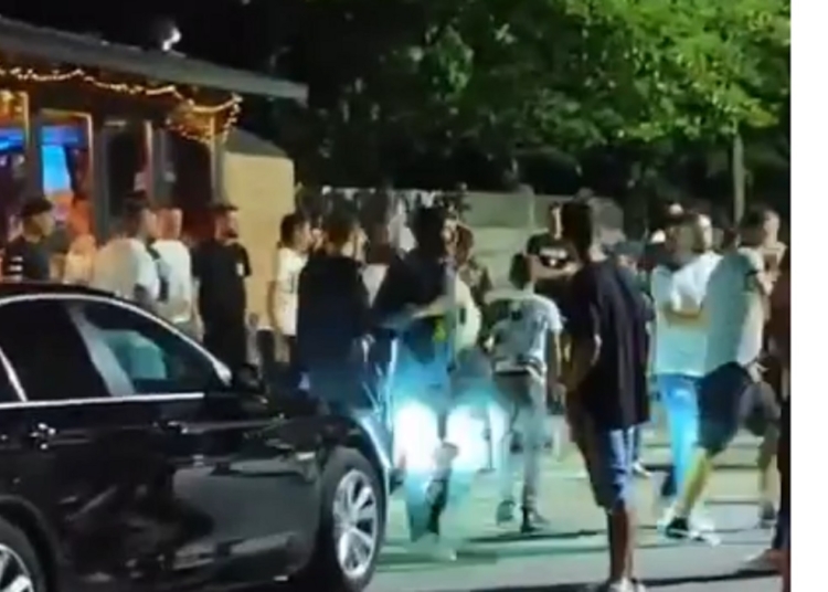 mascatii au descins in club eden din ostrov unde au avut loc mai multe scandaluri 68d9412d3d703