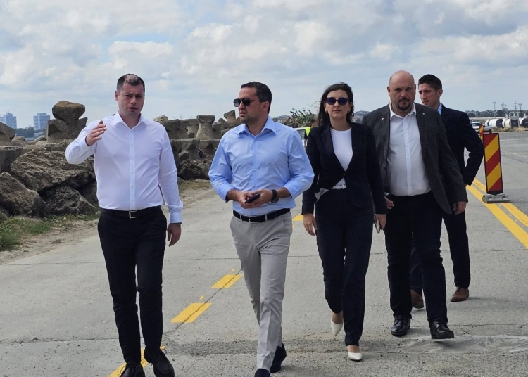 ministrul transporturilor ciprian serban in vizita de lucru la portul constanta 68d3e6c5dbc78