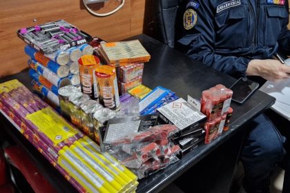 o firma din bucuresti livra materiale pirotehnice prin firma de curierat ipj constanta a amendat o si i a confiscat marfa 68d1da4b4a11b
