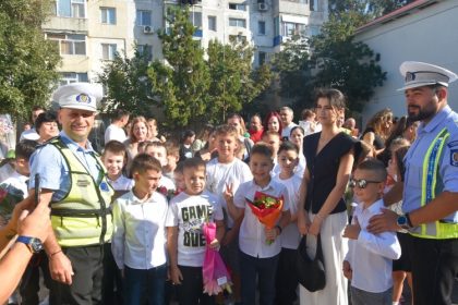 politia locala constanta alaturi de elevi si in acest an scolar 68be94518d4f9