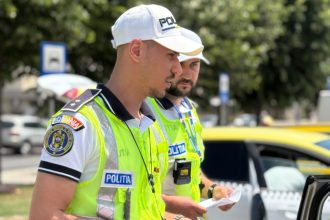 politist lovit de o masina la eforie soferul a refuzat sa opreasca la semnalele acestuia 68b81af299621