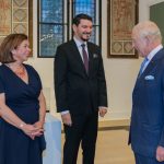 regele charles al iii lea a vizitat expozitia marie of romania artist queen la the kings foundation garrison chapel gallery 68dbeb2bc4707