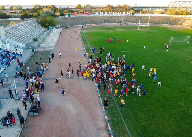 saptamana europeana a sportului marcata de sute de copii si tineri pe stadionul flacara din navodari 68d71fbf7b833