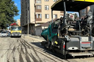 strada izvor aproape de finalizare trafic restrictionat total intre crinului si soveja pentru asfaltare 68d247f47ce1f