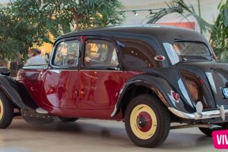 sute de masini retro si de colectie va asteapta sa le admirati la pavilionul expozitional din constanta 68d7ad8bd6486
