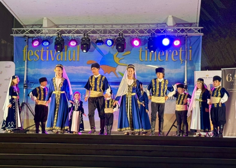 tinerii tatari au stralucit la festivalul tineretii de la mangalia 68b72c162f922