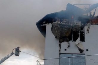 video incendiu de amploare la un hotel din prahova doi muncitori nepalezi au fost gasiti carbonizati 68da346c33dfd