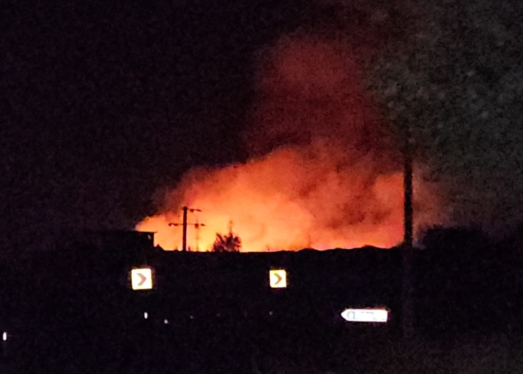 video incendiu puternic in zona localitatii sibioara flacarile sunt vizibile de departe 68d8edfa3a605