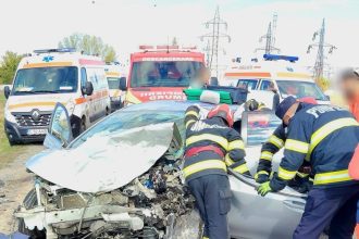 accident cu patru autoturisme la slobozia doua victime au fost transportate la spital 68f4c02ce47d5