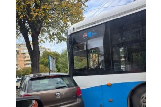accident rutier in tomis nord intre un autobuz si un autoturism 68f0ca7628a66