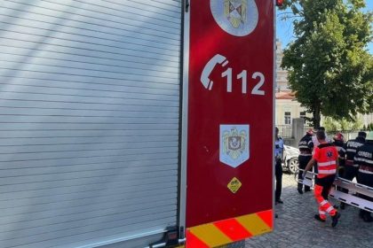 accident rutier la navodari un autoturism a intrat intr o conducta de gaze 68ff7fb2561a8