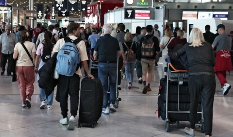 aeroportul din munchen a fost inchis a doua oara dupa aparitia unor drone suspecte 68e0f7721a7b7