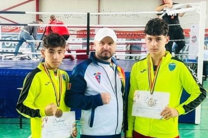 argint si bronz pentru cs navodari la campionatul national de box pentru juniori 6902fb7e47927