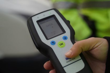 au consumat alcool apoi s au urcat la volan desi nici permis de conducere nu aveau dosare penale la constanta cobadin si cumpana 68ff49c9db993