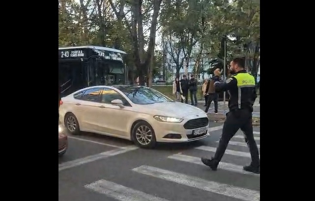 autobuz implicat intr un accident in tomis ii 69023ffd40e50