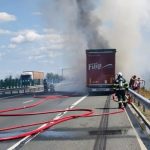 autotren cuprins de flacari pe autostrada a2 68ec9db4311cf